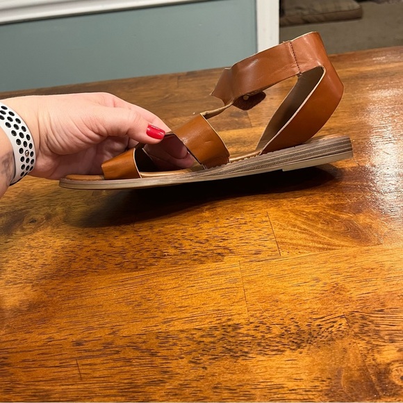 FRANCO SARTO Womens Brown Genevia Open Toe Wedge Gladiator Sandals Shoes 8.5 - Picture 4 of 9